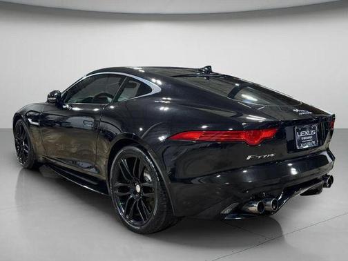 2016 Jaguar F-TYPE R