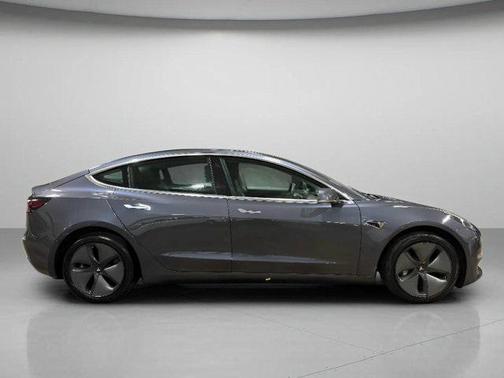 2019 Tesla Model 3 Performance