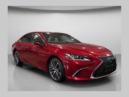 2025 Lexus ES 300h Base