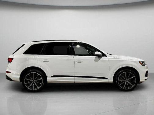 2021 Audi Q7 55 Premium Plus