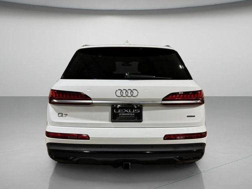 2021 Audi Q7 55 Premium Plus