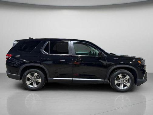 2023 Honda Pilot AWD EX-L 7 Passenger
