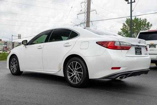 2016 Lexus ES 350 Base