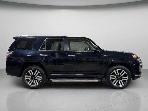 Midnight Black Metallic 2016 Toyota 4Runner Limited