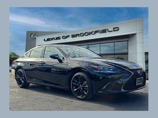 2025 Lexus ES 300h F SPORT Design