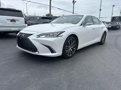 2024 Lexus ES 350 Base
