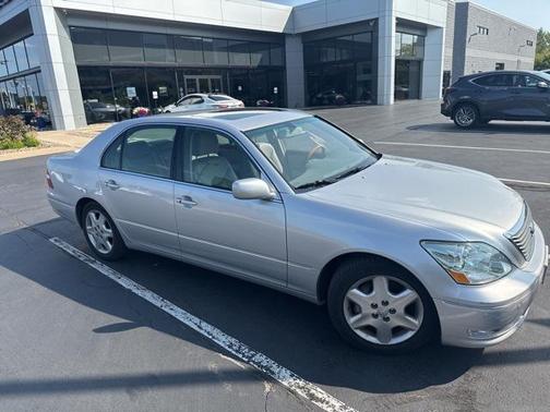 2004 Lexus LS 430 Base