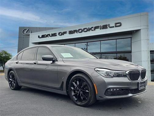 2018 BMW 740e xDrive iPerformance