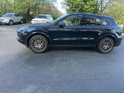 2022 Porsche Cayenne Platinum Edition