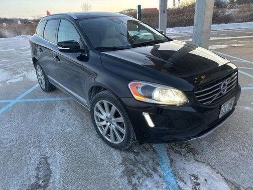 2017 Volvo XC60 T5 Inscription