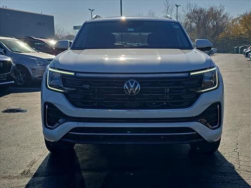 2024 Volkswagen Atlas 2.0T SEL Premium R-Line 4MOTION
