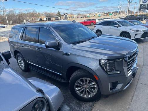 2021 GMC Yukon SLT