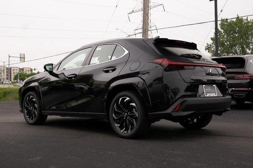 2025 Lexus UX 300h Premium