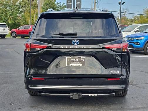 2021 Toyota Sienna Platinum 7 Passenger