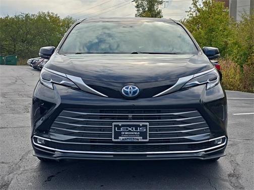 2021 Toyota Sienna Platinum 7 Passenger