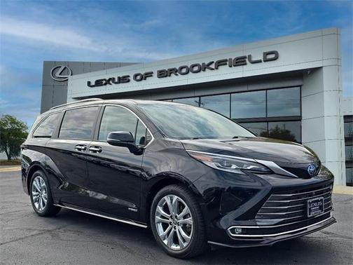 2021 Toyota Sienna Platinum 7 Passenger