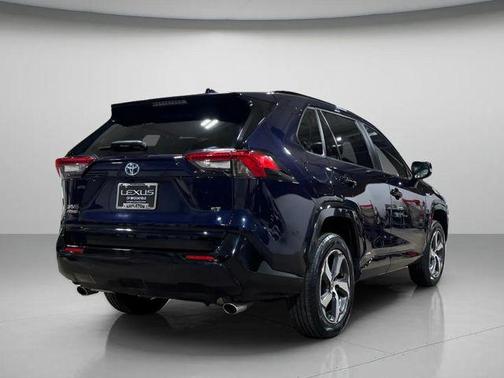 Blueprint 2021 Toyota RAV4 Prime SE