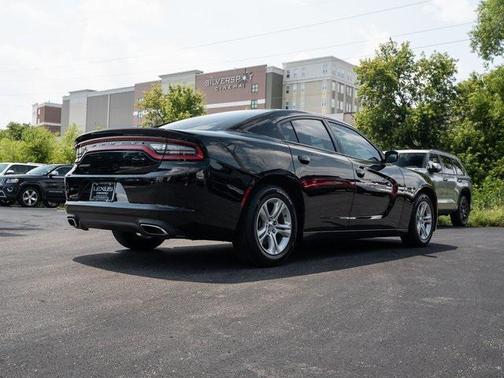 2017 Dodge Charger SE