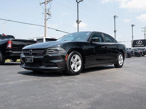 2017 Dodge Charger SE