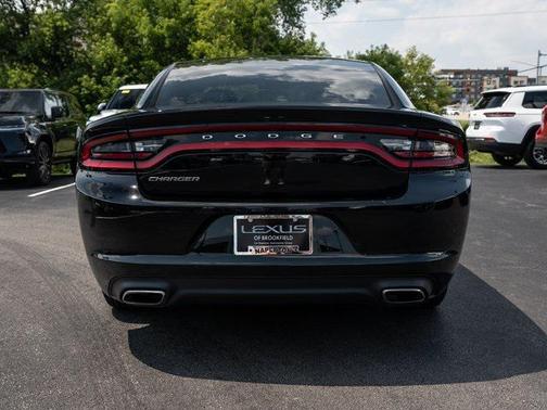 2017 Dodge Charger SE