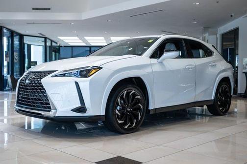 2025 Lexus UX 300h Premium