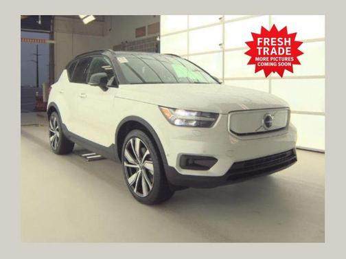 2022 Volvo XC40 Recharge Pure Electric P8 Twin Plus