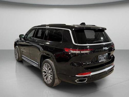 Diamond Black Crystal Pearlcoat 2022 Jeep Grand Cherokee L Summit Reserve