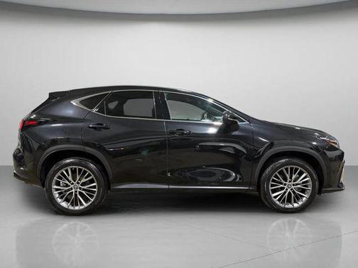 Caviar 2023 Lexus NX 350h Luxury