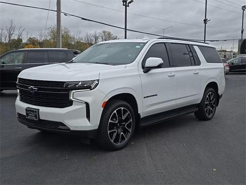 2023 Chevrolet Suburban RST