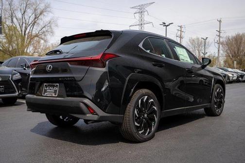 2025 Lexus UX 300h Premium