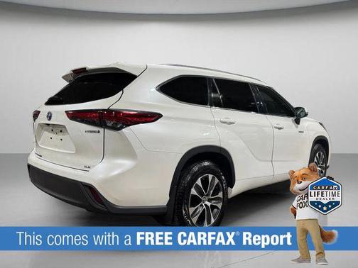 2021 Toyota Highlander Hybrid XLE