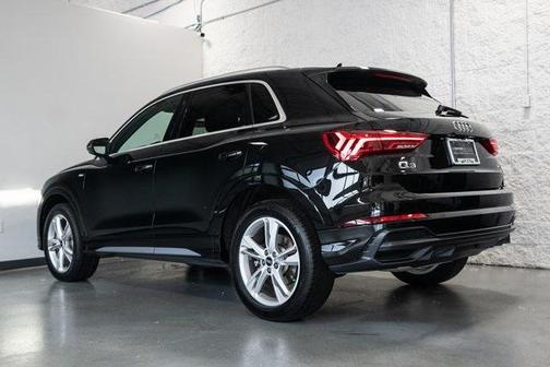 2022 Audi Q3 45 S line Premium