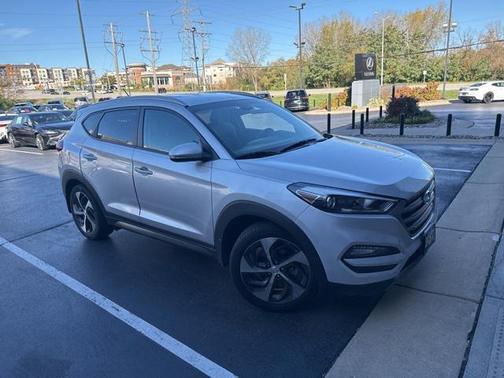 2016 Hyundai TUCSON Sport