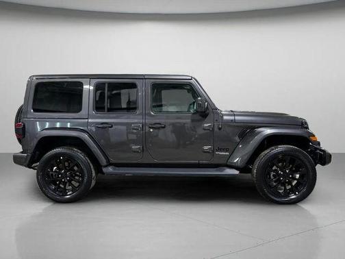 Sting-Gray Clearcoat 2021 Jeep Wrangler Unlimited Sahara