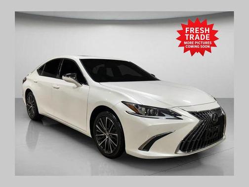 2024 Lexus ES 250 Base