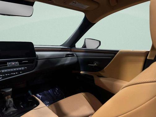 2024 Lexus ES 250 Base