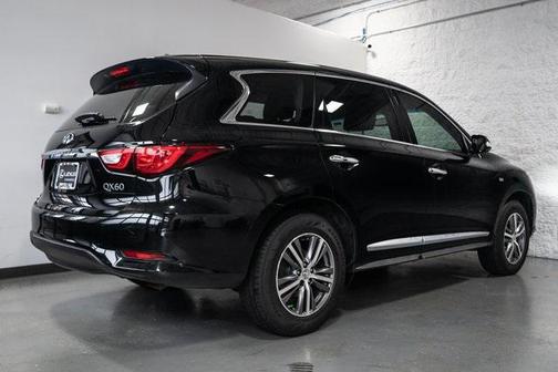 2016 INFINITI QX60 Base