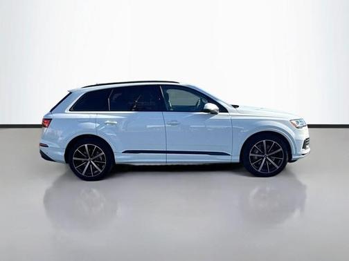 2023 Audi Q7 55 Prestige