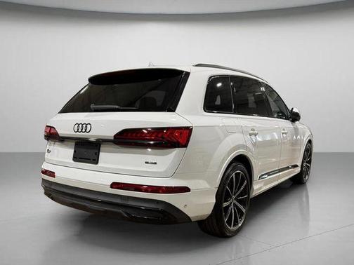 2023 Audi Q7 55 Prestige