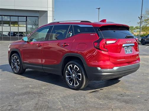 2022 GMC Terrain SLT