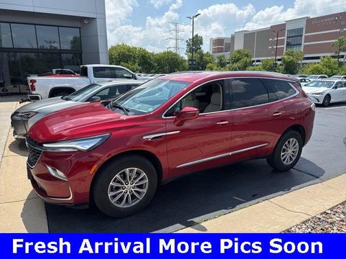 2024 Buick Enclave Essence FWD
