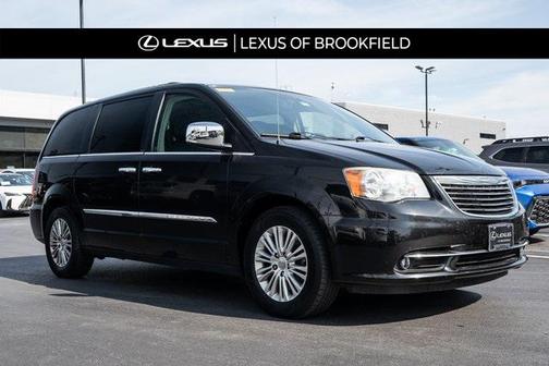2014 Chrysler Town & Country Touring-L