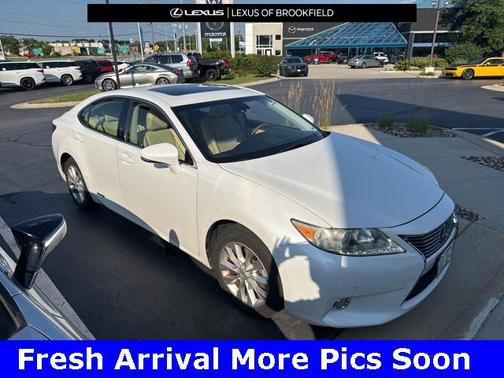 2013 Lexus ES 300h Base