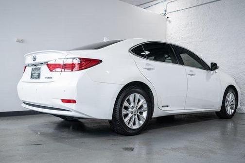 2013 Lexus ES 300h Base