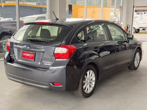 2012 Subaru Impreza 2.0i Premium