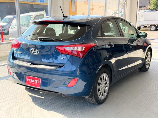 2016 Hyundai Elantra GT Base