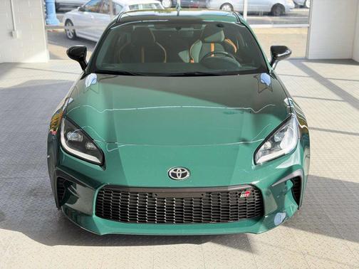 2025 Toyota GR86 Base