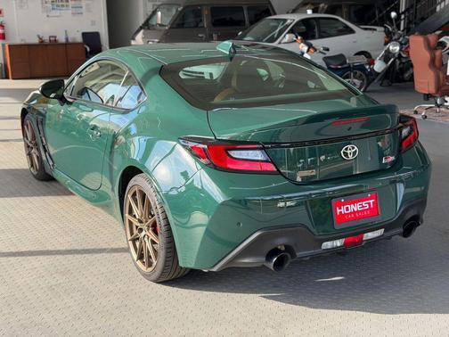 2025 Toyota GR86 Base