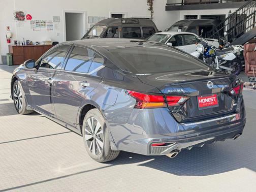 2021 Nissan Altima 2.5 SL