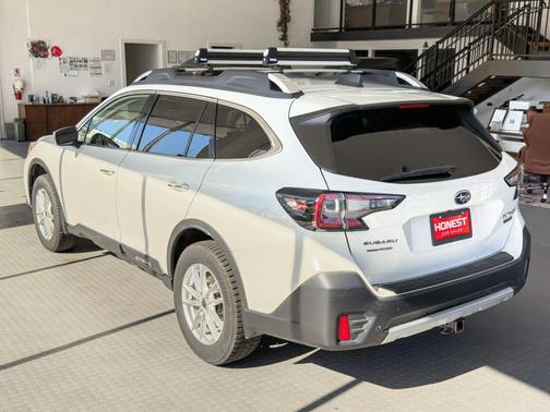 2022 Subaru Outback Touring